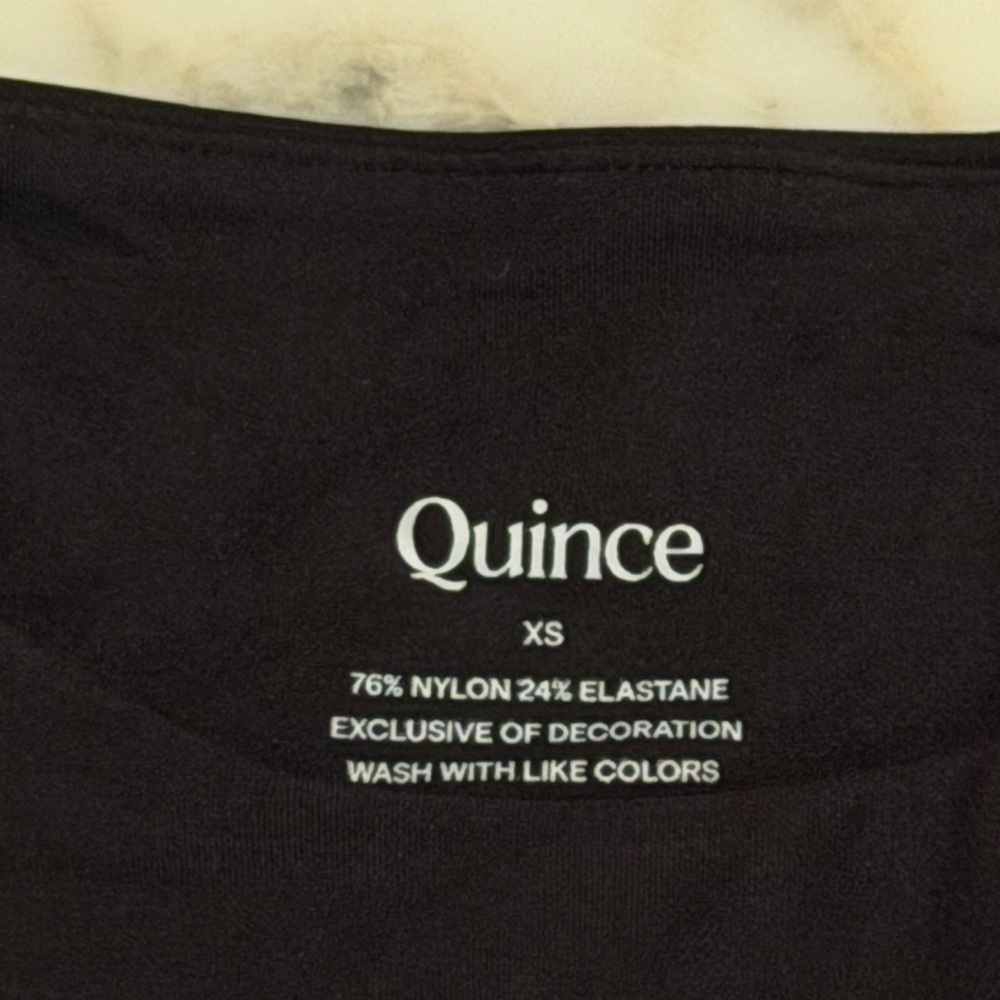 NWT Quince Womens Second Skin Cropped Tee Black Sleeved Top Sz S - Picture 5 of 7